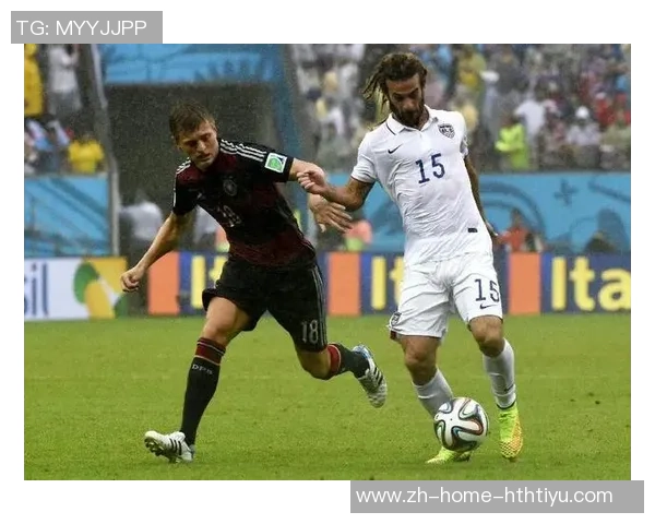 足球板凳上的故事与梦想：那些被遗忘的球员与他们的奋斗历程